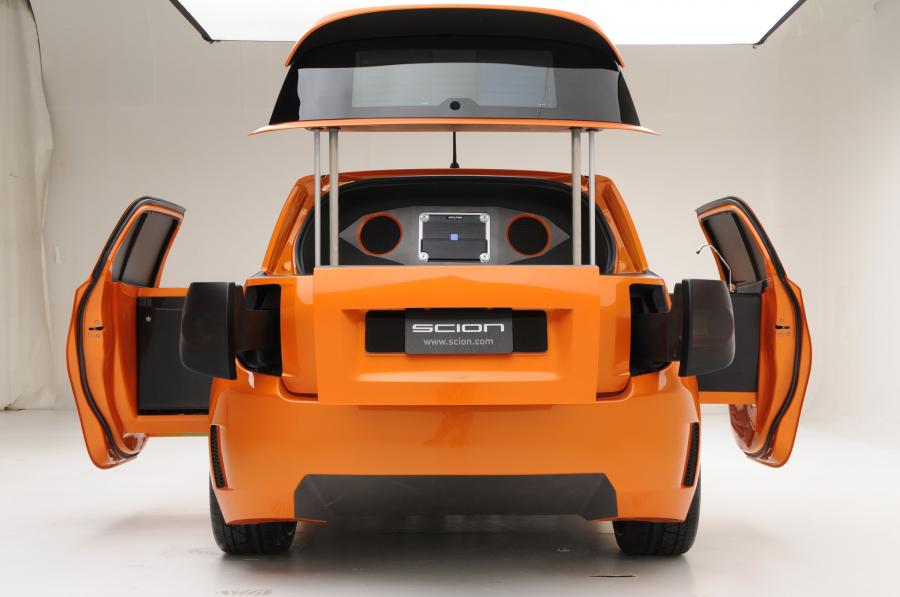  Scion xD Mobile Kitchen by MV Designz 2009 года  (фото 6 из 8)